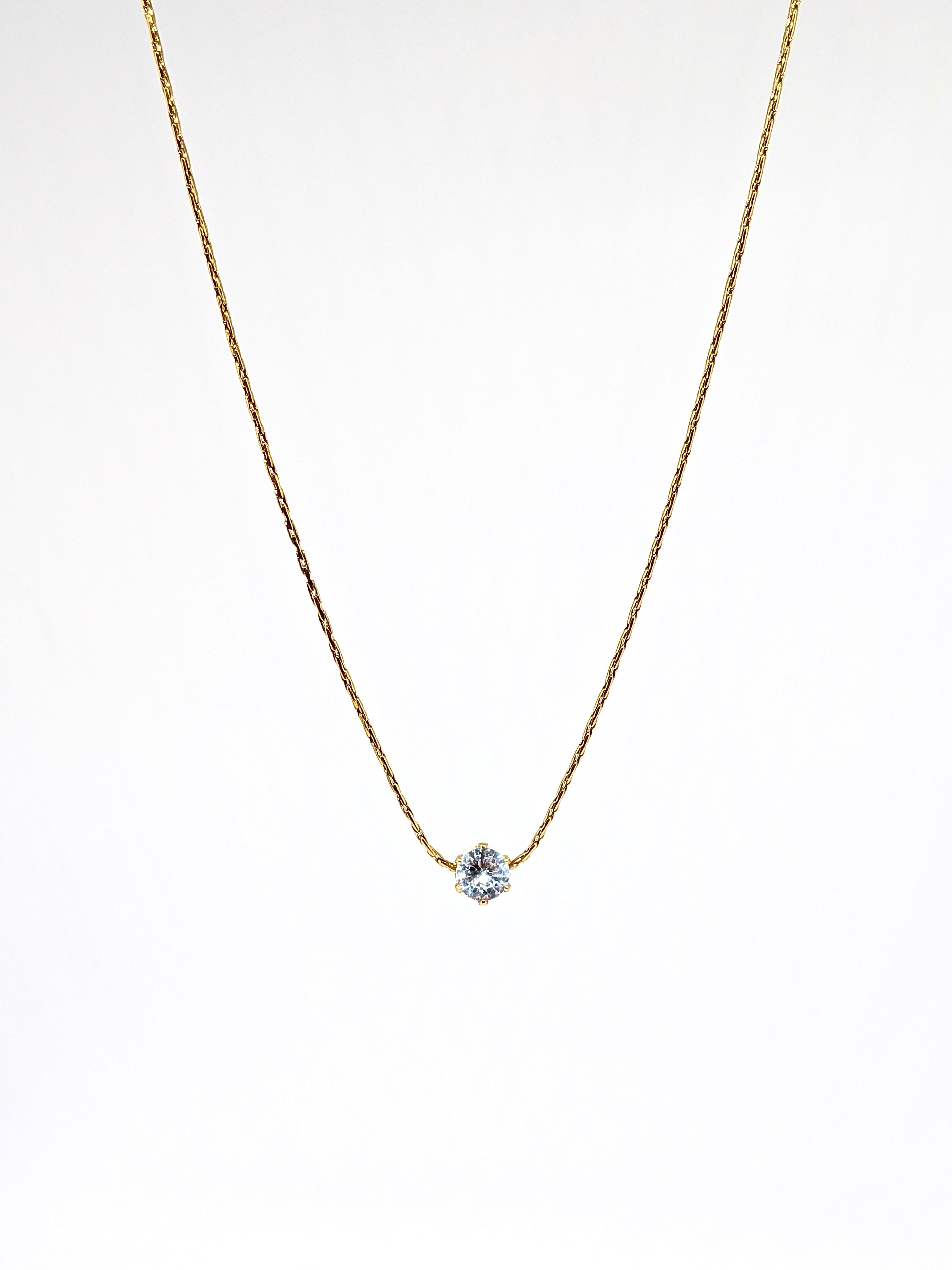 Dainty round diamond pendant