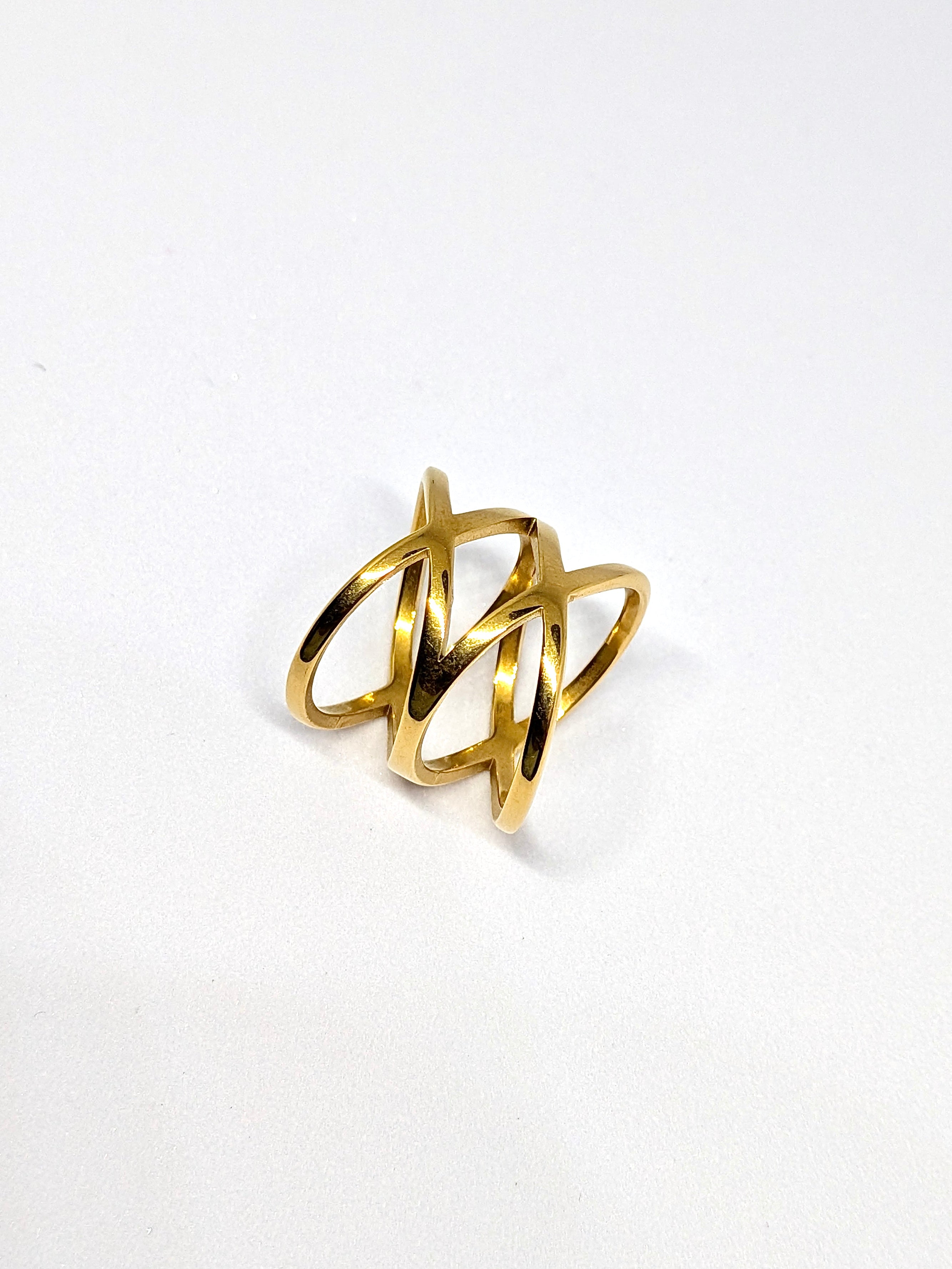 Double cross ring