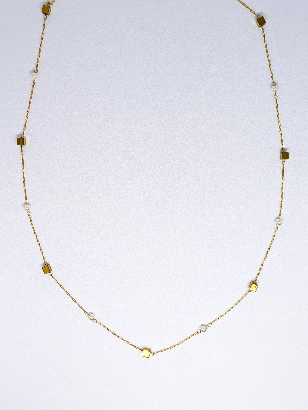 Cubes & pearls necklace