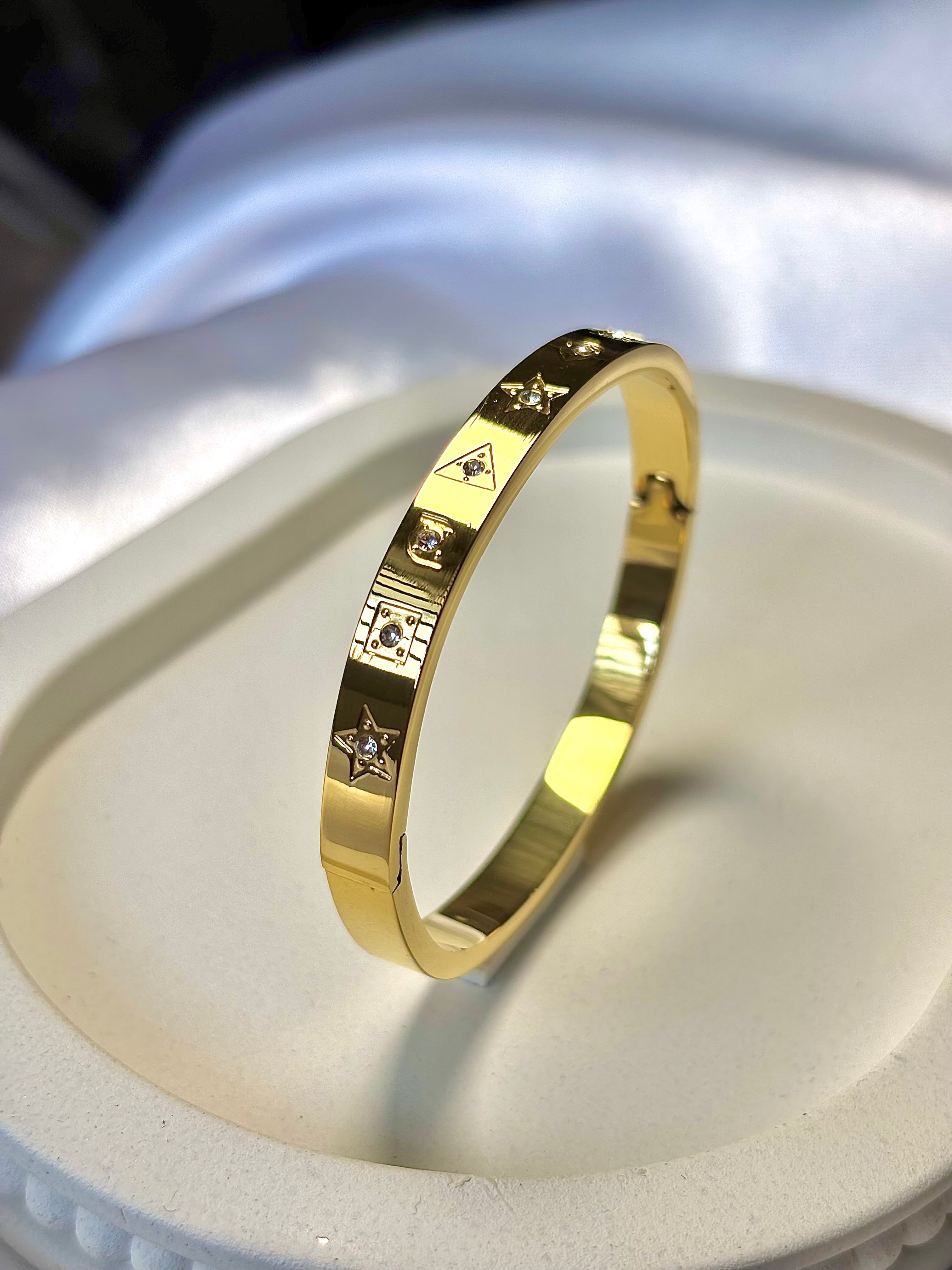 Stars and magic Kada