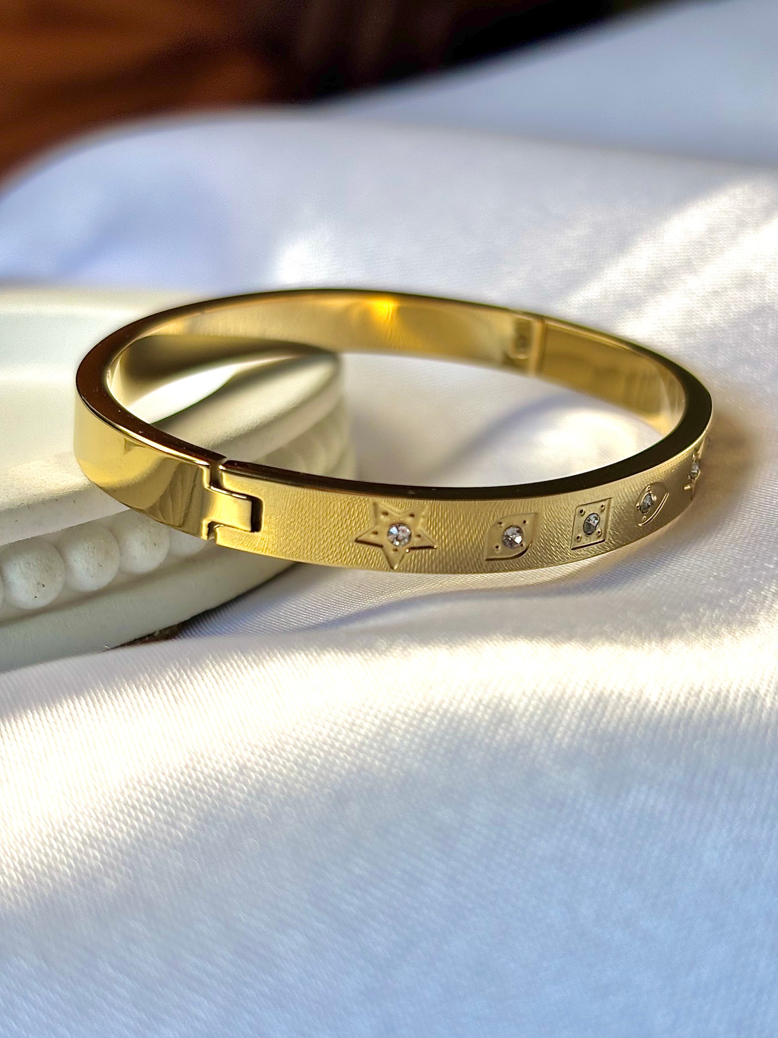 Stars and magic Kada