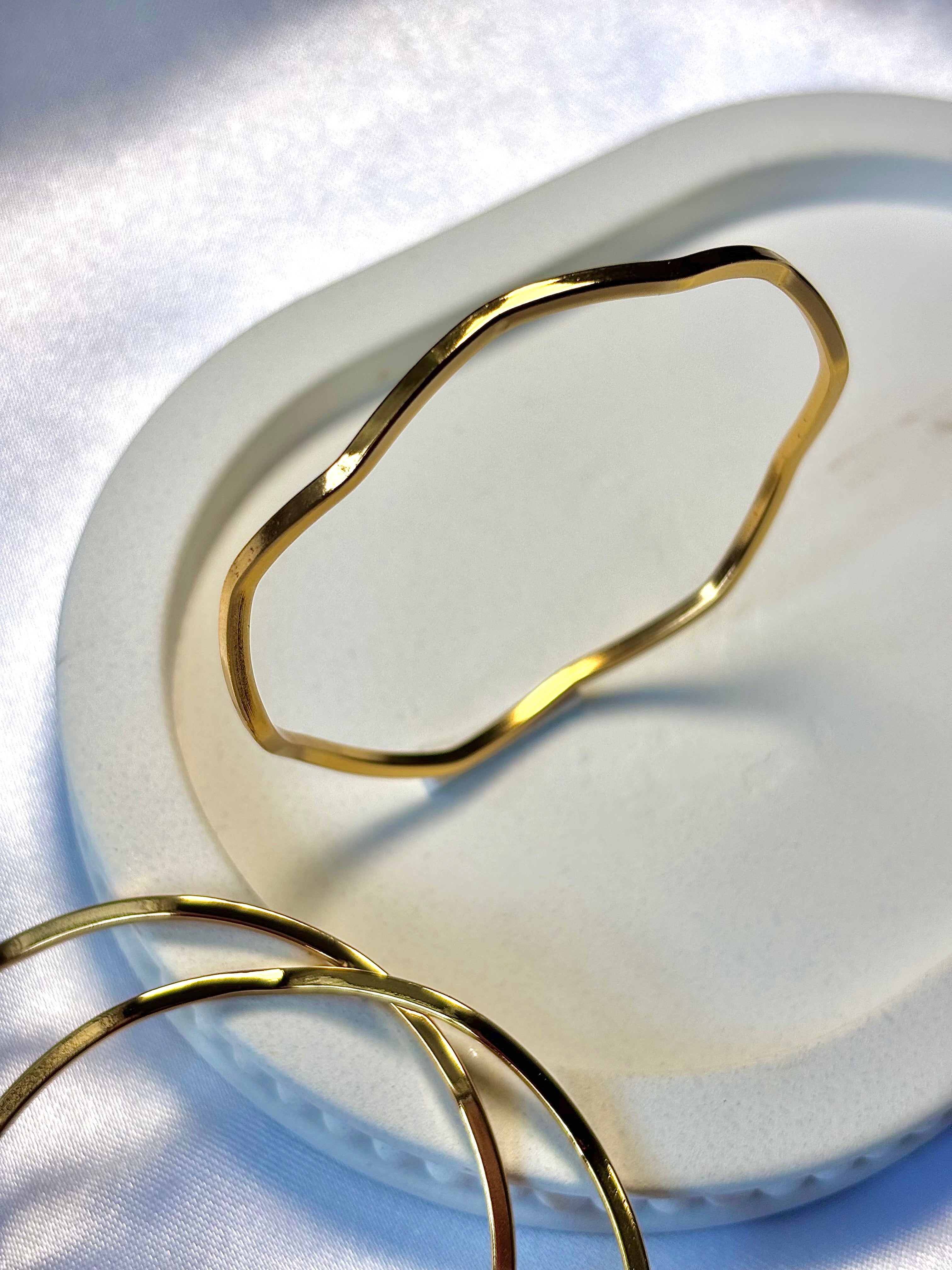 Free flow bangles set of 3