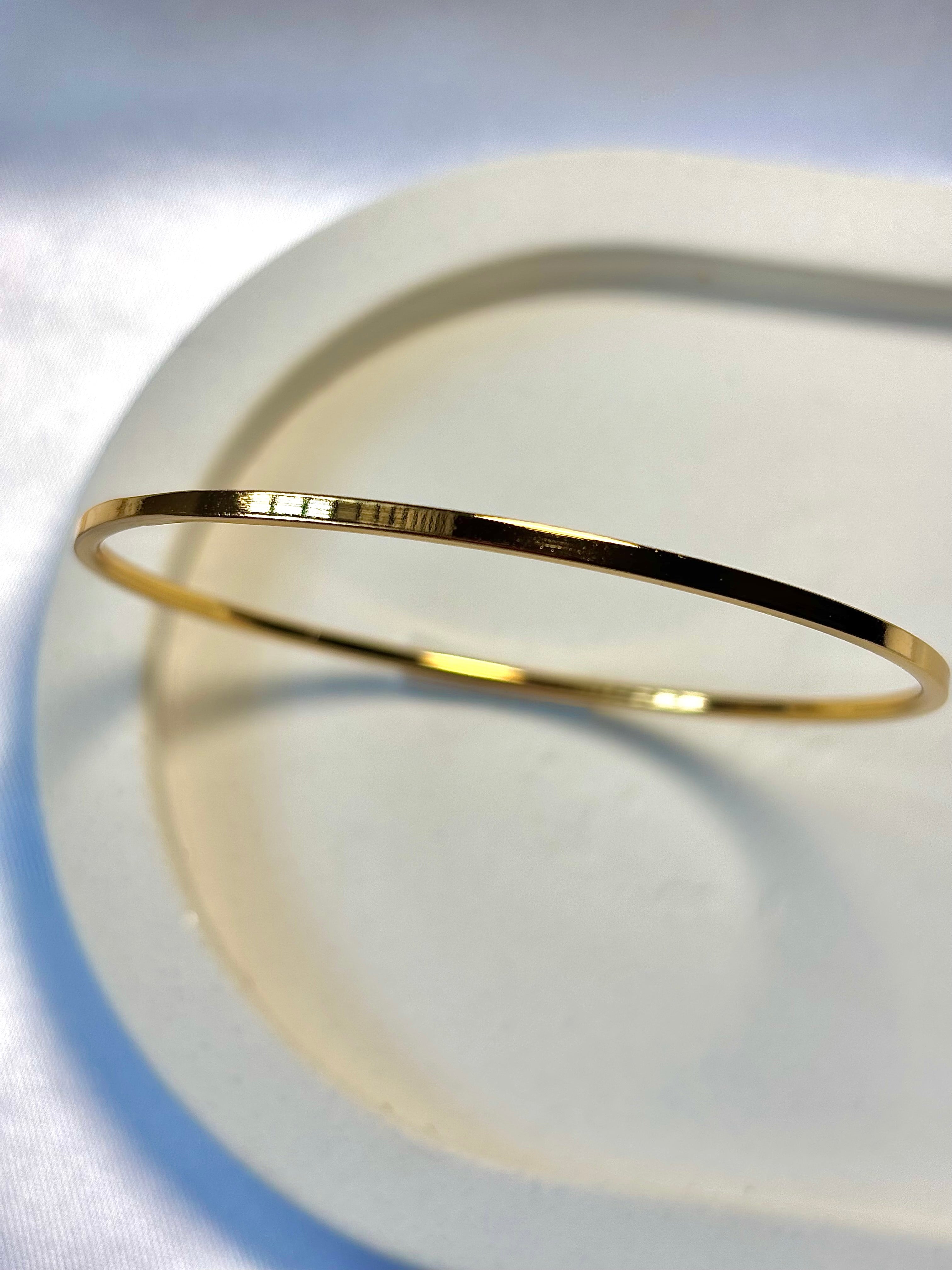 Solid allure bangles set of 3