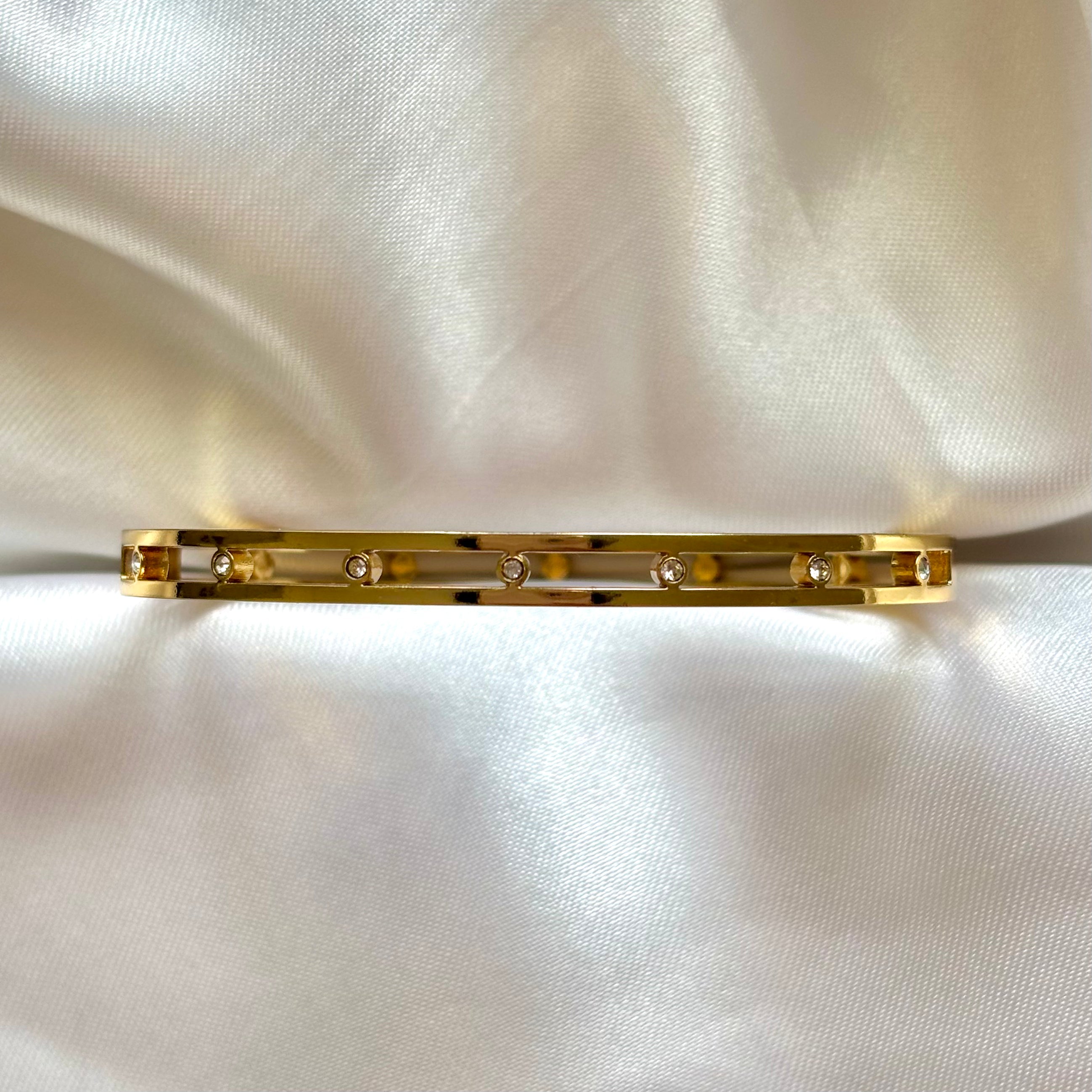 Minimal studded double layer kada