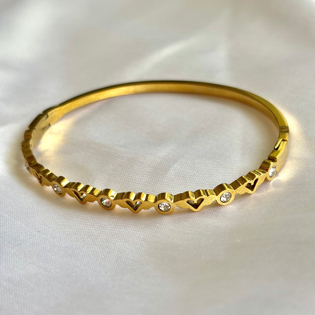 Heart and stones delicate kada