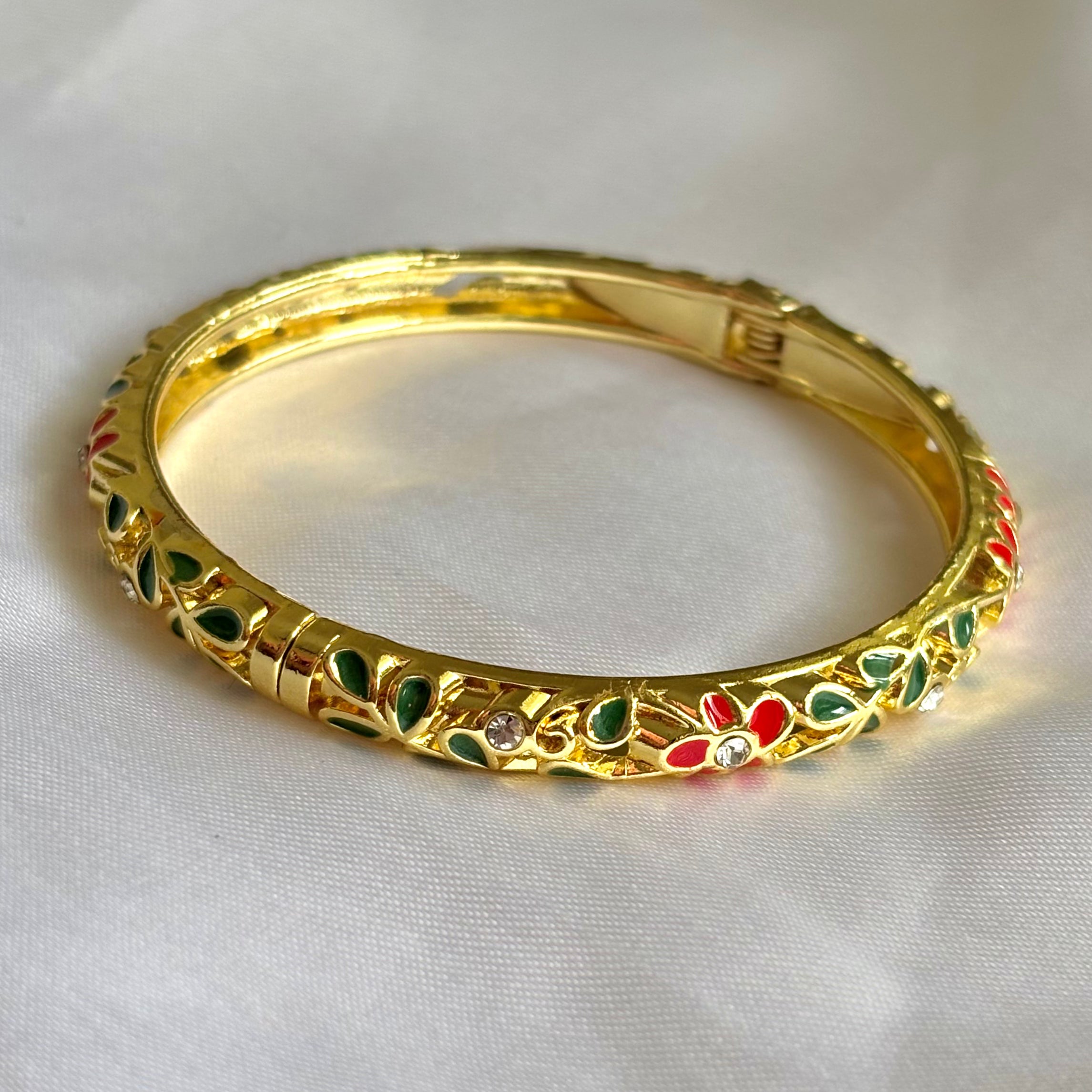 Red and green bridal vibes enamel kada