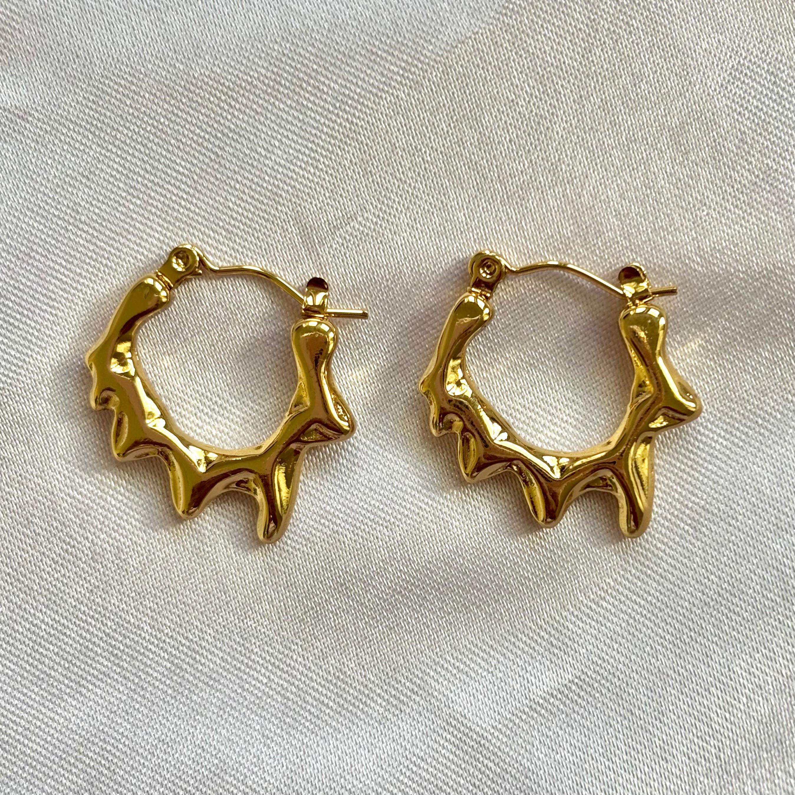 Melting hoop earrings