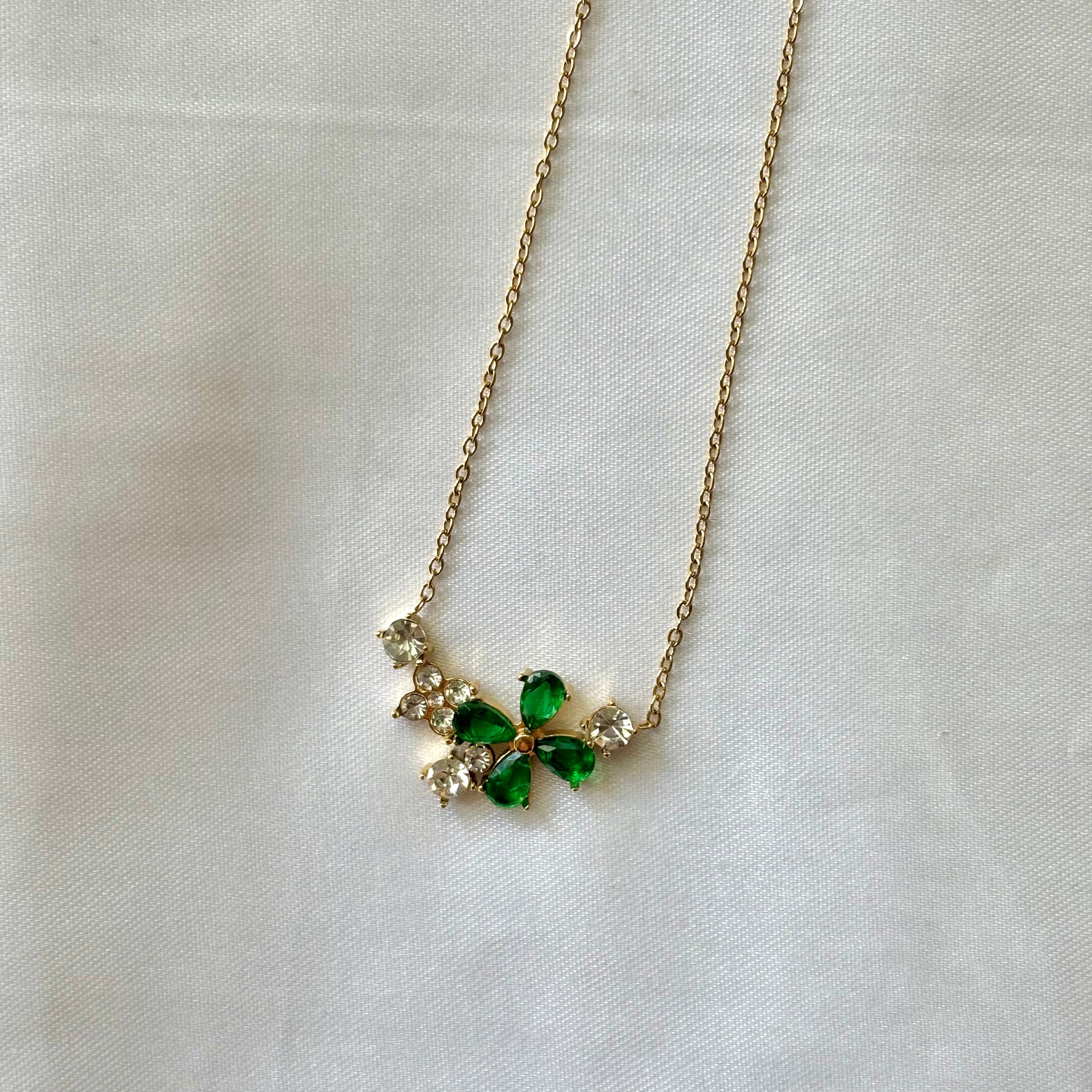 Emerald flower pendant